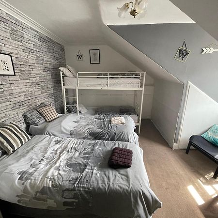The Kingsview Townhouse - Boutique Hostel EDI Buitenkant foto