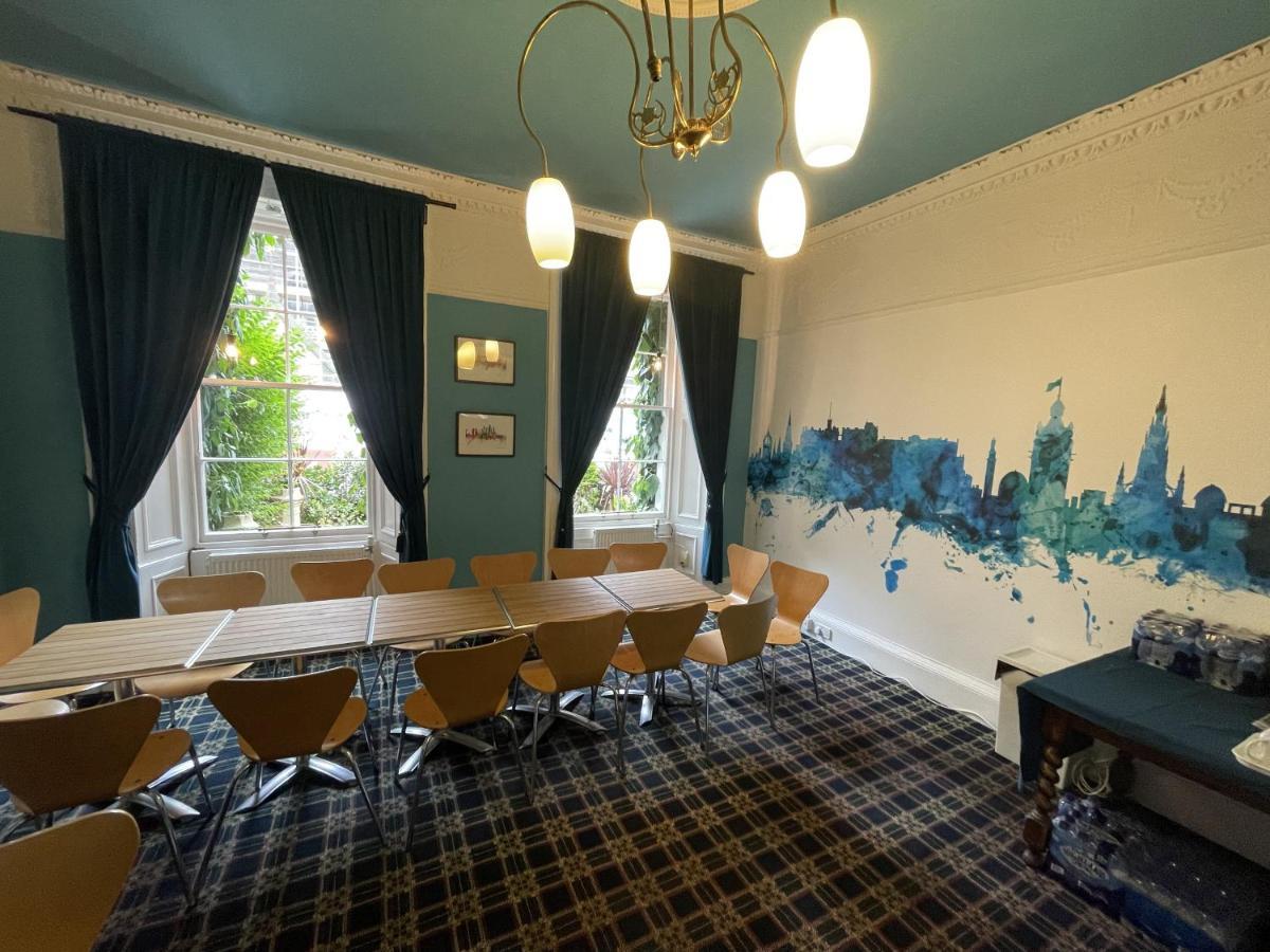 The Kingsview Townhouse - Boutique Hostel EDI Buitenkant foto