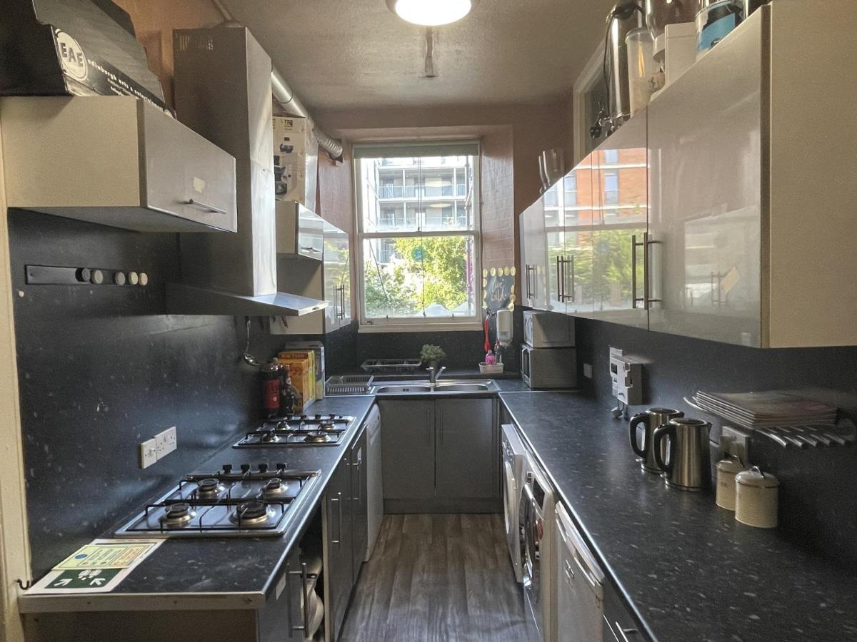 The Kingsview Townhouse - Boutique Hostel EDI Buitenkant foto