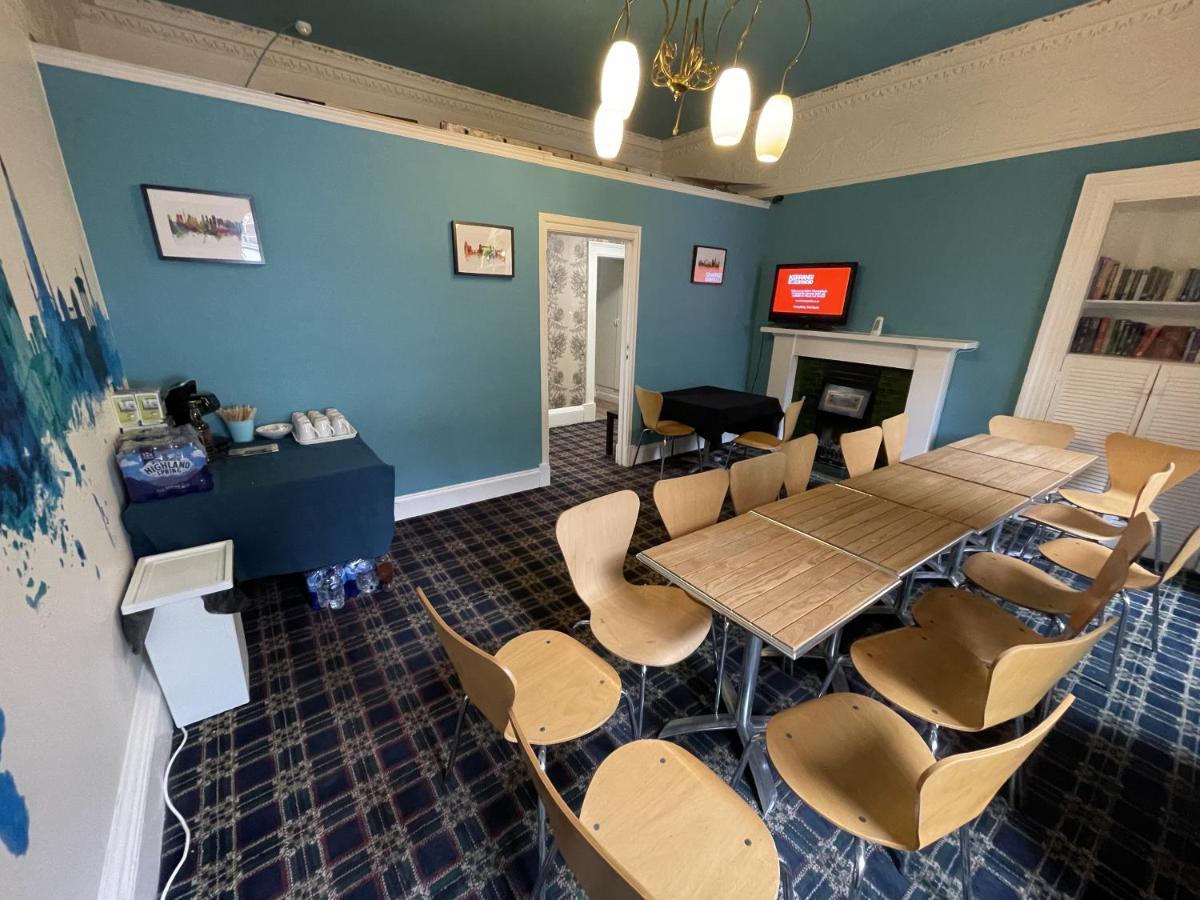 The Kingsview Townhouse - Boutique Hostel EDI Buitenkant foto