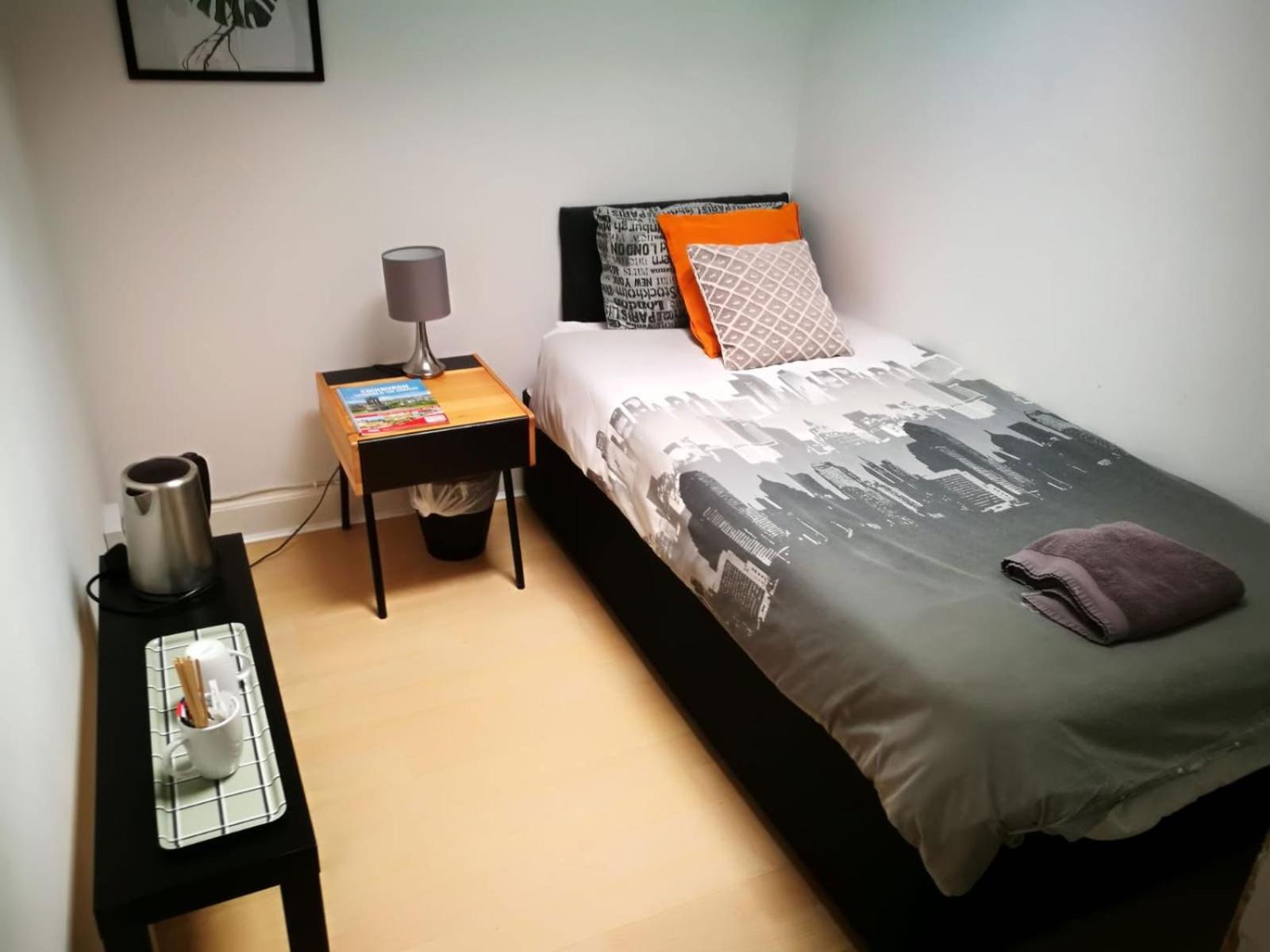 The Kingsview Townhouse - Boutique Hostel EDI Buitenkant foto